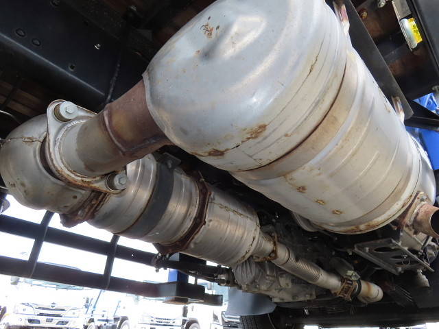 三菱ふそうファイタークレーン4段増トン（6t・8t）[写真11]