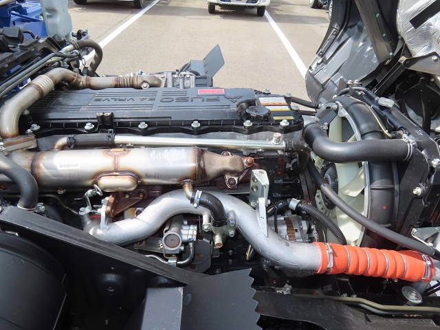 三菱ふそうファイタークレーン4段増トン（6t・8t）[写真14]