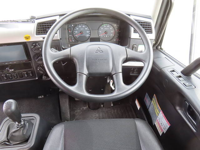 三菱ふそうファイタークレーン4段増トン（6t・8t）[写真20]