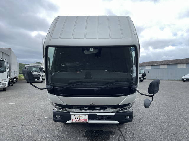 三菱ふそうキャンター平ボディ小型（2t・3t）[写真10]