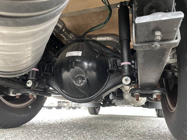 三菱ふそうキャンター平ボディ小型（2t・3t）[写真23]