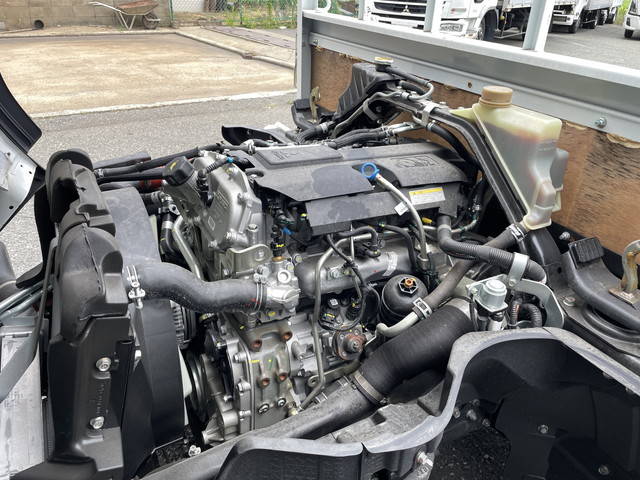 三菱ふそうキャンター平ボディ小型（2t・3t）[写真25]