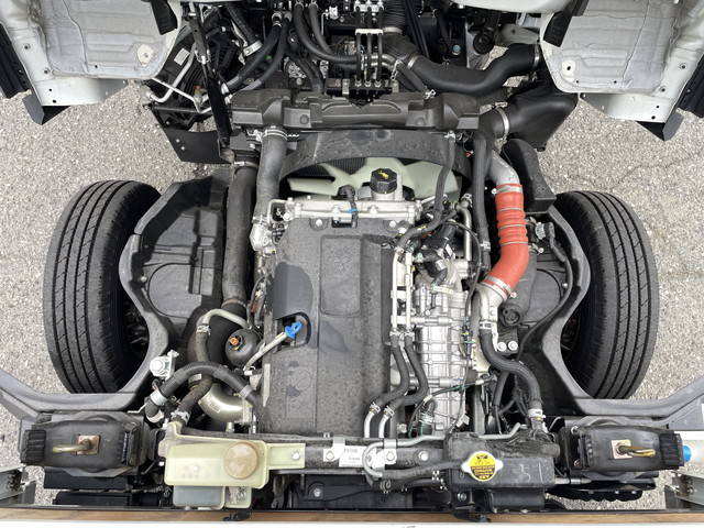 三菱ふそうキャンター平ボディ小型（2t・3t）[写真26]