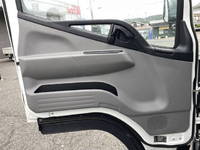 三菱ふそうキャンター平ボディ小型（2t・3t）[写真27]