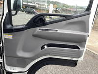 三菱ふそうキャンター平ボディ小型（2t・3t）[写真28]