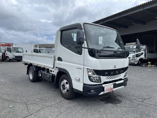 三菱ふそうキャンター平ボディ小型（2t・3t）[写真03]