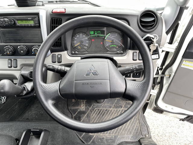 三菱ふそうキャンター平ボディ小型（2t・3t）[写真35]