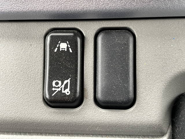 三菱ふそうキャンター平ボディ小型（2t・3t）[写真38]