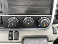 三菱ふそうキャンター平ボディ小型（2t・3t）[写真39]