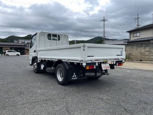 三菱ふそうキャンター平ボディ小型（2t・3t）[写真04]