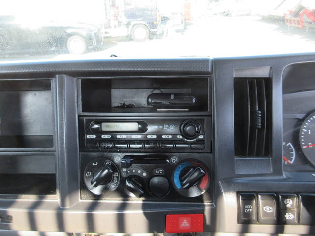 いすゞエルフダンプ小型（2t・3t）[写真11]