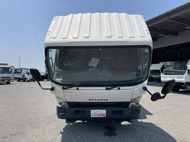 いすゞエルフ冷凍車（冷蔵車）小型（2t・3t）[写真10]