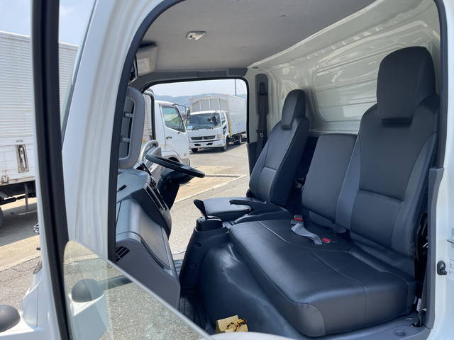 いすゞエルフ冷凍車（冷蔵車）小型（2t・3t）[写真32]