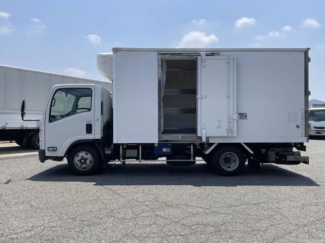 いすゞエルフ冷凍車（冷蔵車）小型（2t・3t）[写真06]