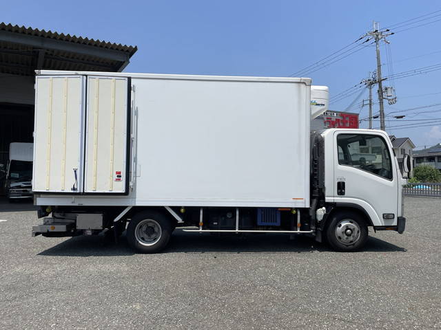 いすゞエルフ冷凍車（冷蔵車）小型（2t・3t）[写真08]