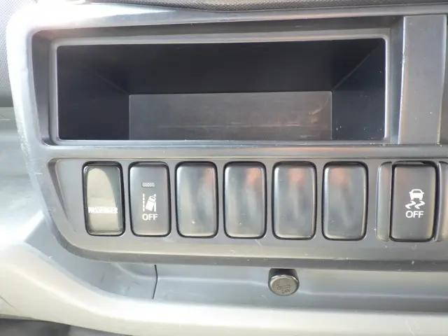 トヨタトヨエース平ボディ小型（2t・3t）[写真11]