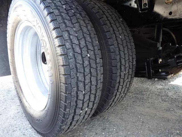 トヨタトヨエース平ボディ小型（2t・3t）[写真24]