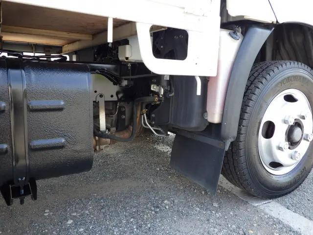 トヨタトヨエース平ボディ小型（2t・3t）[写真26]