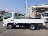 トヨタトヨエース平ボディ小型（2t・3t）[写真04]