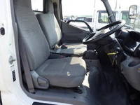 トヨタトヨエース平ボディ小型（2t・3t）[写真08]