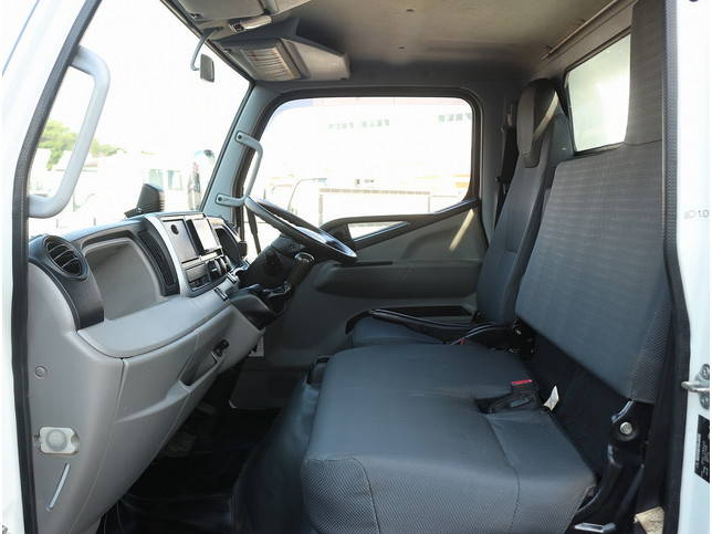 三菱ふそうキャンターダンプ小型（2t・3t）[写真34]