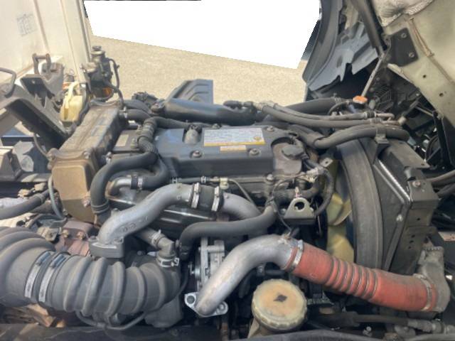 いすゞフォワードアルミウイング中型（4t）[写真22]