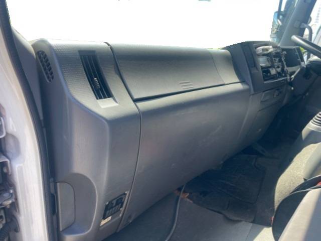 いすゞフォワードアルミウイング中型（4t）[写真31]