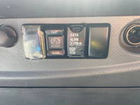 いすゞフォワードアルミウイング中型（4t）[写真37]