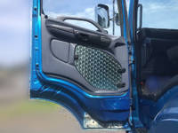 日野プロフィアアルミウイング大型（10t）[写真30]