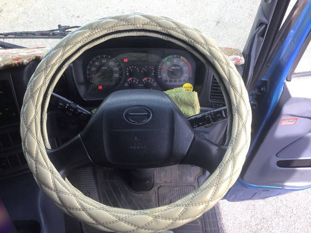 日野プロフィアアルミウイング大型（10t）[写真35]