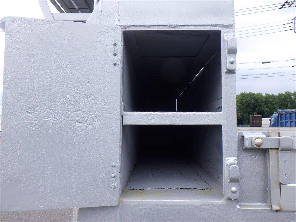 その他のメーカーその他の車種煽付平床式トレーラー大型（10t）[写真11]