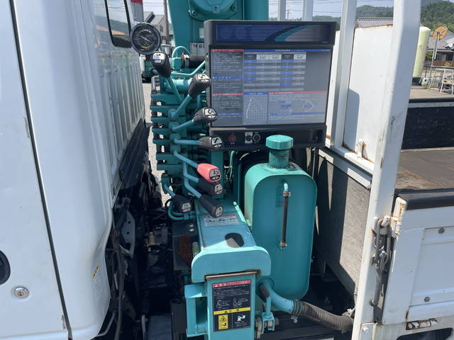 いすゞエルフクレーン3段小型（2t・3t）[写真18]