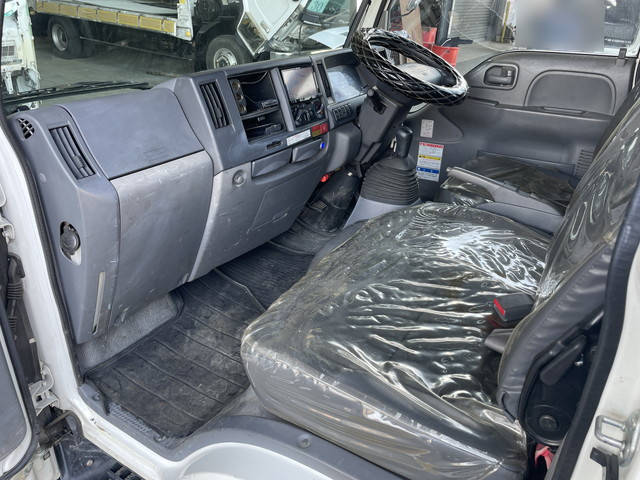 いすゞエルフクレーン3段小型（2t・3t）[写真31]