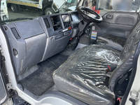 いすゞエルフクレーン3段小型（2t・3t）[写真32]