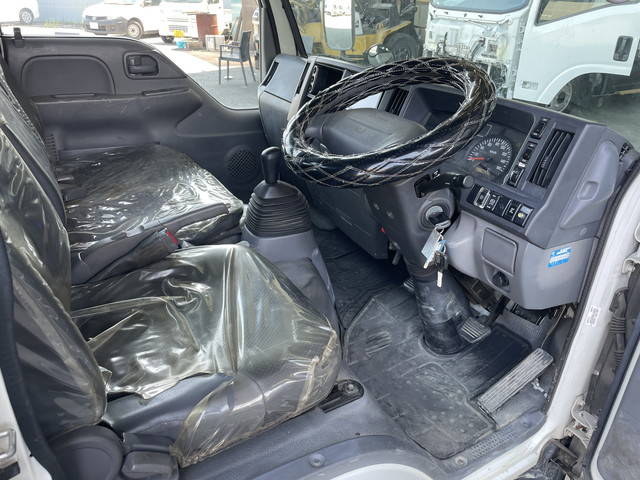 いすゞエルフクレーン3段小型（2t・3t）[写真34]