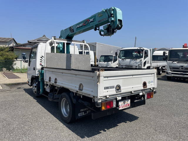 いすゞエルフクレーン3段小型（2t・3t）[写真04]