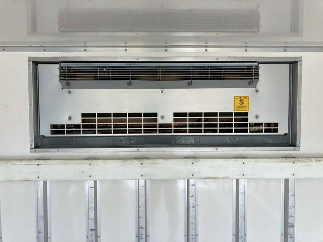 いすゞエルフ冷凍車（冷蔵車）小型（2t・3t）[写真15]