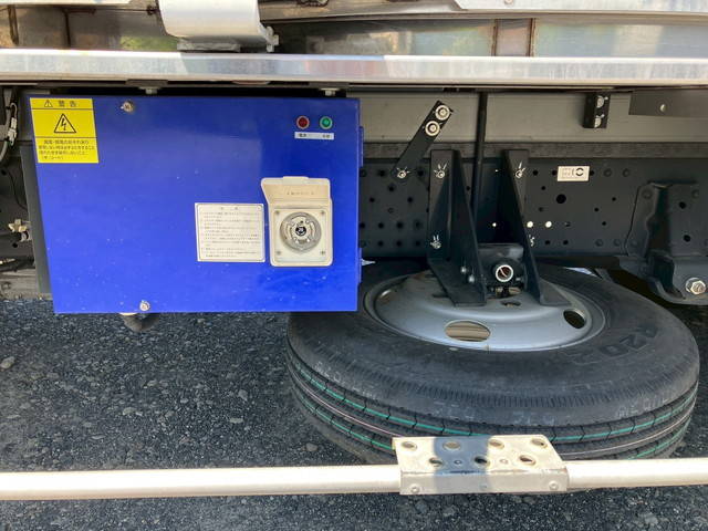 いすゞエルフ冷凍車（冷蔵車）小型（2t・3t）[写真19]