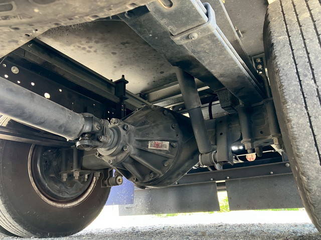 いすゞエルフ冷凍車（冷蔵車）小型（2t・3t）[写真25]