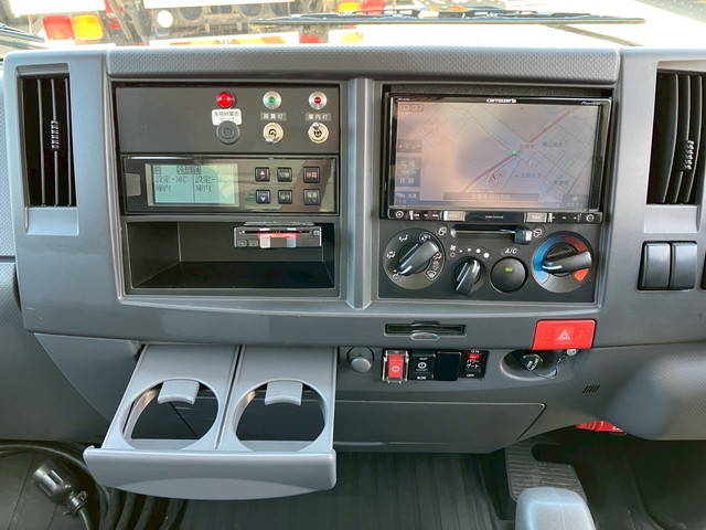 いすゞエルフ冷凍車（冷蔵車）小型（2t・3t）[写真39]