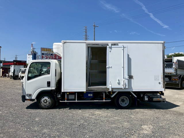 いすゞエルフ冷凍車（冷蔵車）小型（2t・3t）[写真05]