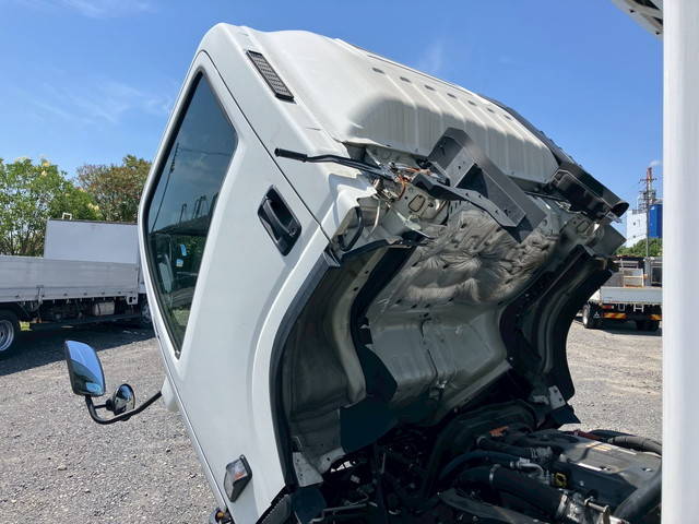 いすゞエルフ冷凍車（冷蔵車）小型（2t・3t）[写真09]