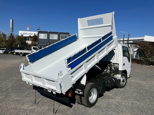 いすゞエルフダンプ小型（2t・3t）[写真02]