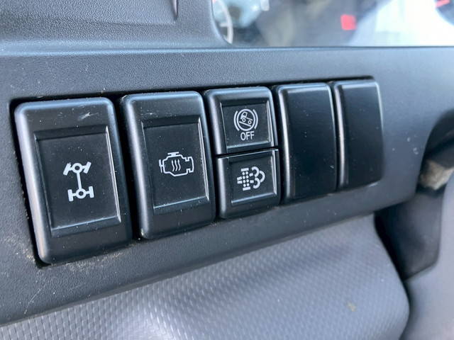 いすゞエルフダンプ小型（2t・3t）[写真33]