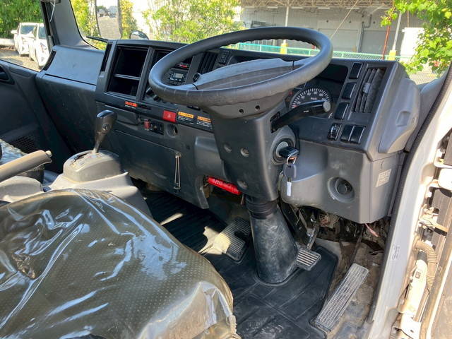 いすゞエルフクレーン4段小型（2t・3t）[写真32]