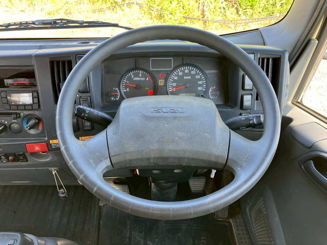 いすゞエルフクレーン4段小型（2t・3t）[写真34]