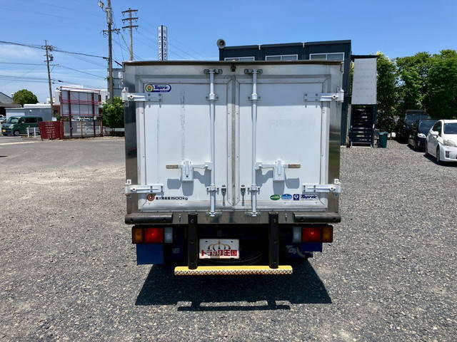 いすゞエルフ冷凍車（冷蔵車）小型（2t・3t）[写真11]