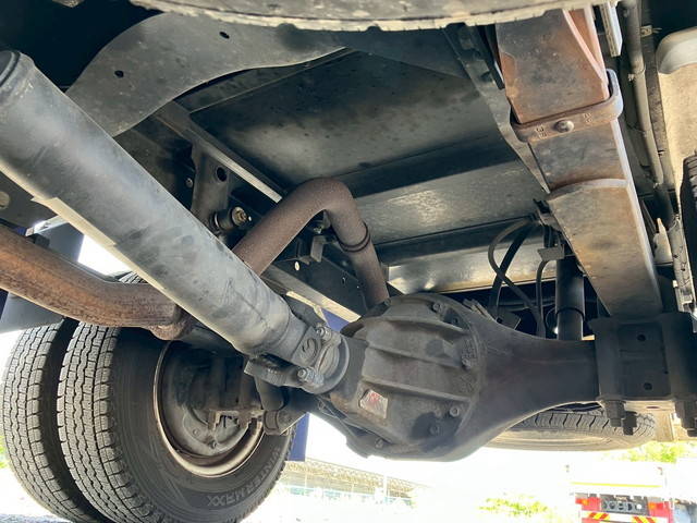 いすゞエルフ冷凍車（冷蔵車）小型（2t・3t）[写真24]