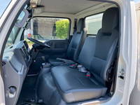 いすゞエルフ冷凍車（冷蔵車）小型（2t・3t）[写真32]