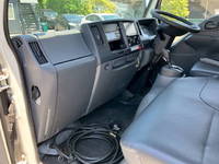 いすゞエルフ冷凍車（冷蔵車）小型（2t・3t）[写真33]